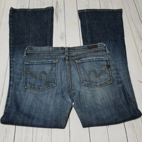 CITIZENS OF HUMANITY Low Waisted Flaired Jeans - Picture 6 of 8